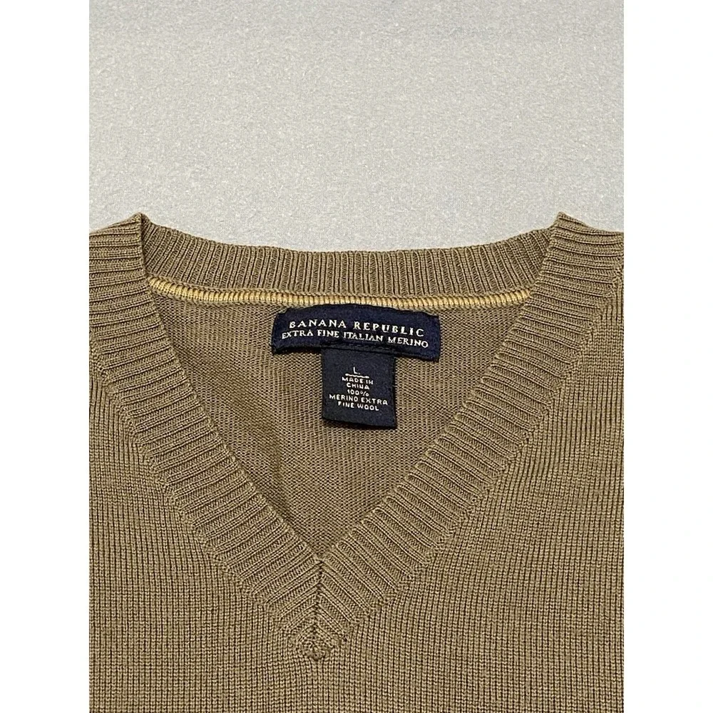 Banana Republic Mens L V-Neck Sweater Olive Brown Extra Fine Italian Merino Wool